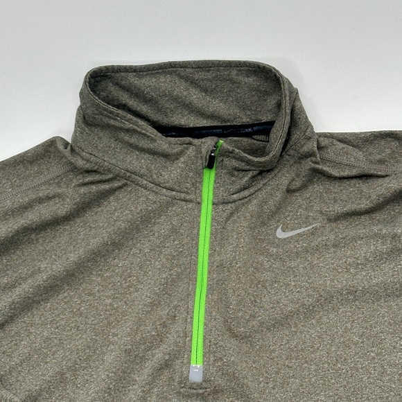 Nike Shirt Men’s M Gray Running Element Performance Stretch Quarter Zip 717404 - Picture 3 of 6